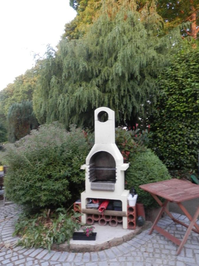 La Petite Cretouffiere - Naturiste Accommodation - Adult Only Colombiers-du-Plessis ภายนอก รูปภาพ
